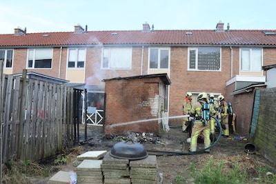 Brand in kliko zorgt voor flinke schade aan Jan van Goyenstraat in Veenendaal