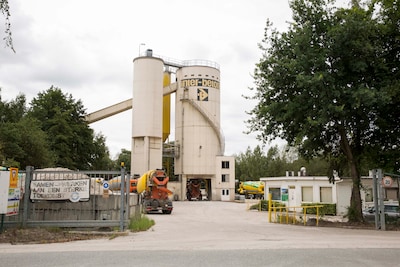 Spontane staking bij Limburgse betoncentrales na ontslag mixerchauffeur: “Spijtig dat er eerst actie