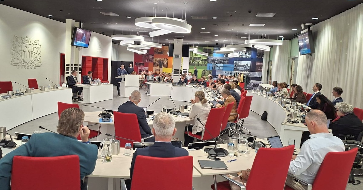Zorg bij oppositie om ‘magere meerderheid: ‘20 om 19 verbaast ons’