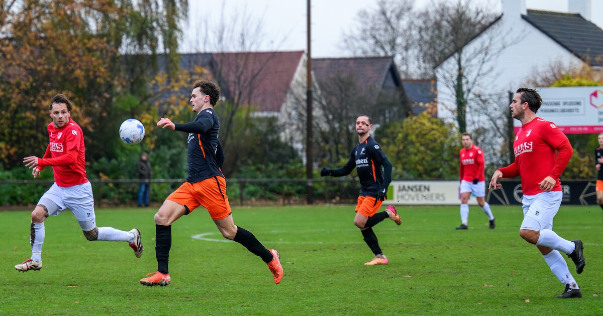 Halsteren legt goalgetter uit derde klasse voor twee jaar vast: ‘Ruwe briljant die we graag willen s