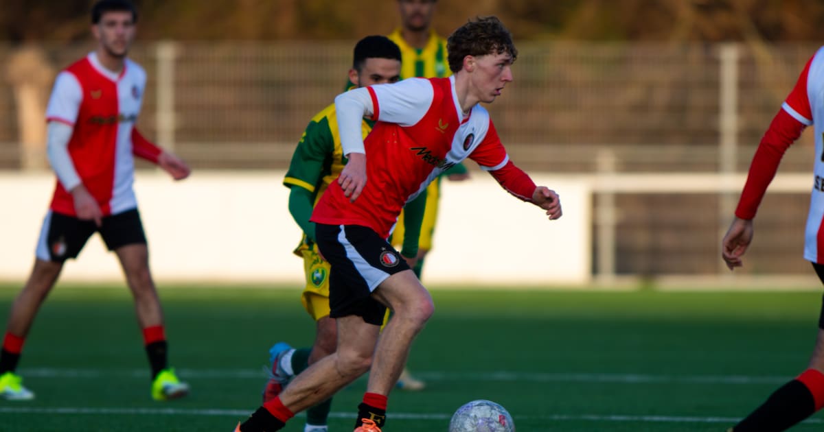 Senne Vugts maakt opvallende stap van KKD naar de beloften van Feyenoord: ‘Op mijn leeftijd moet ik 