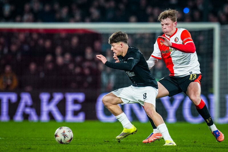 De Zeeuw beleeft dolle transferdag in Dordt: Plug komt, Eduardo gaat ...