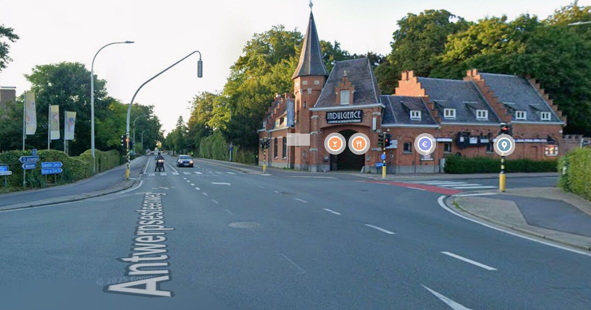 Zwaar ongeval tussen motorrijder en auto op Antwerpsesteenweg in Kapellen