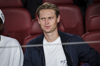 Frenkie de Jong nog niet fit genoeg voor rentree: FC Barcelona reist zonder middenvelder af naar Istanboel