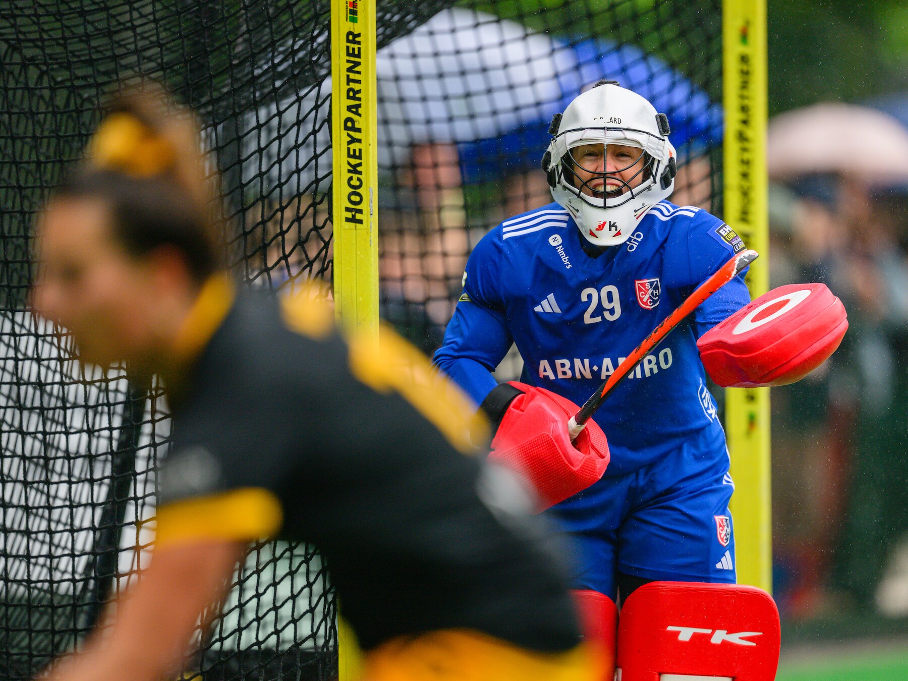 Elodie Picard rijdt met plezier vanuit Antwerpen naar SCHC: ‘Lekker meezingen in de auto’