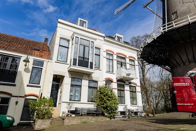 Op de plek van Jacoba van Beieren in Gouda voelt het alsof je ‘op stand’ woont