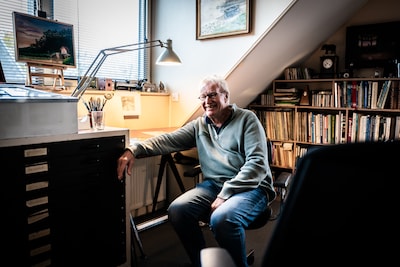 Jan (75) voer jarenlang de Noordzee op, mét tekendoos: ‘Ik deed alles waarvan mijn vader dacht: dat 