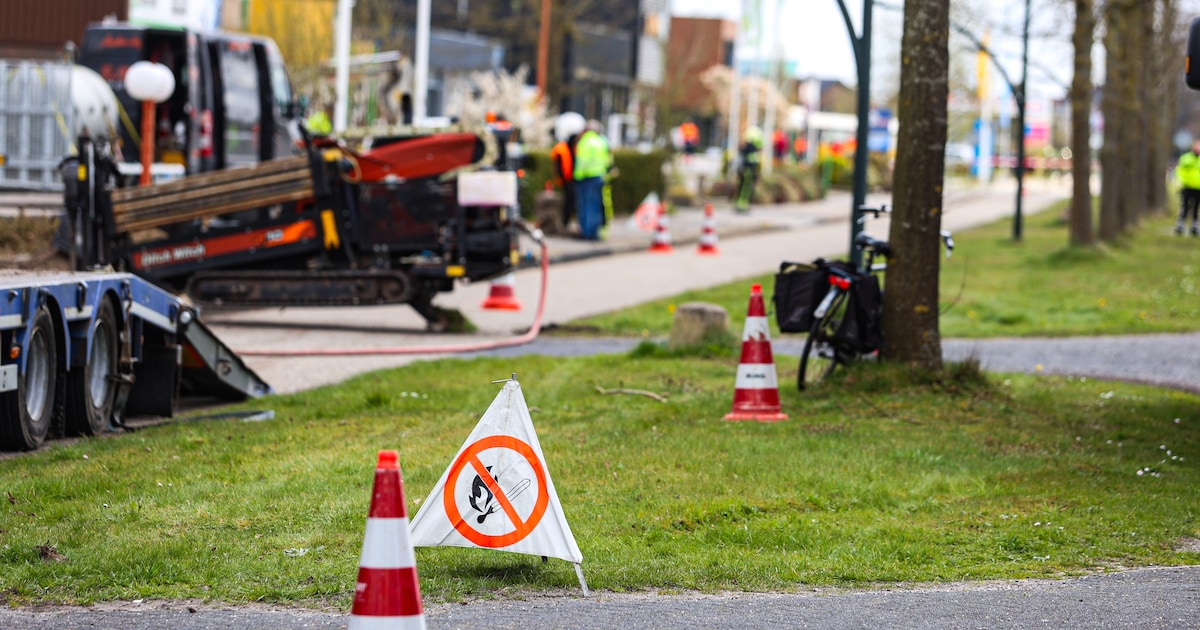 Transportgasleiding lek op de Badweg in Gorredijk