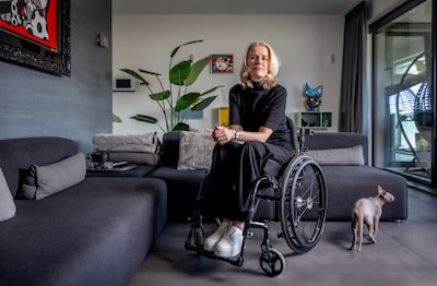 Esther heeft glutenataxie en kan niet meer werken: ‘Ik dacht echt: wat moet ik nu?’