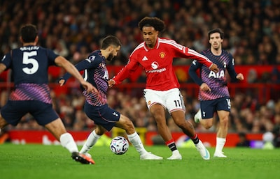 Spurs van laatste plek af: Solanke (ex-Vitesse) kopt in extra tijd gelijkmaker binnen tegen Manchester United