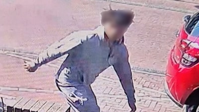 Politie zoekt getuigen van beroving met mes, verdachte dreigde met steekbeweging naar gezicht slacht