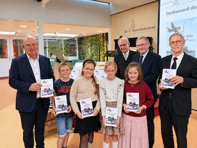 Boek 'Van wie was de preek? deel 2' gepresenteerd in Veenendaal