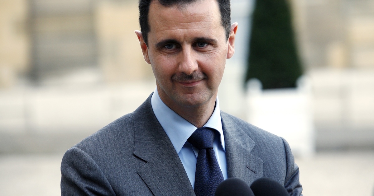 Assad is ter dood veroordeeld, maar leeft een jetsetleven in zijn ...