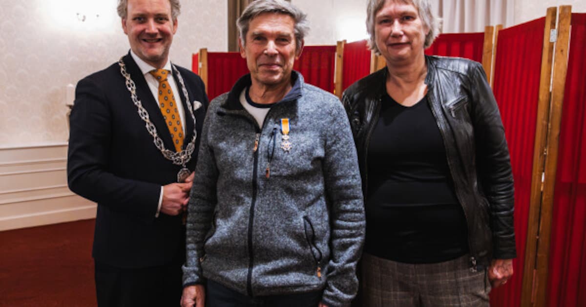 Jos van der Sprong ontvangt Koninklijke onderscheiding in Gouda