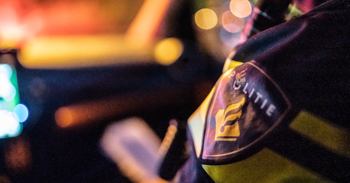 35-jarige man overleden bij ongeval op Droogbak in Amsterdam-Centrum