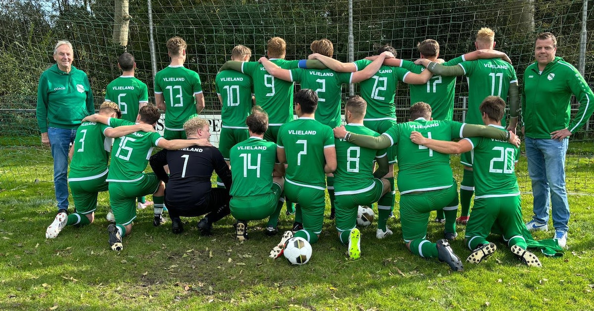 Tegenstanders komen niet opdagen op Vlieland: enige voetbalclub van het eiland stapt per direct uit 