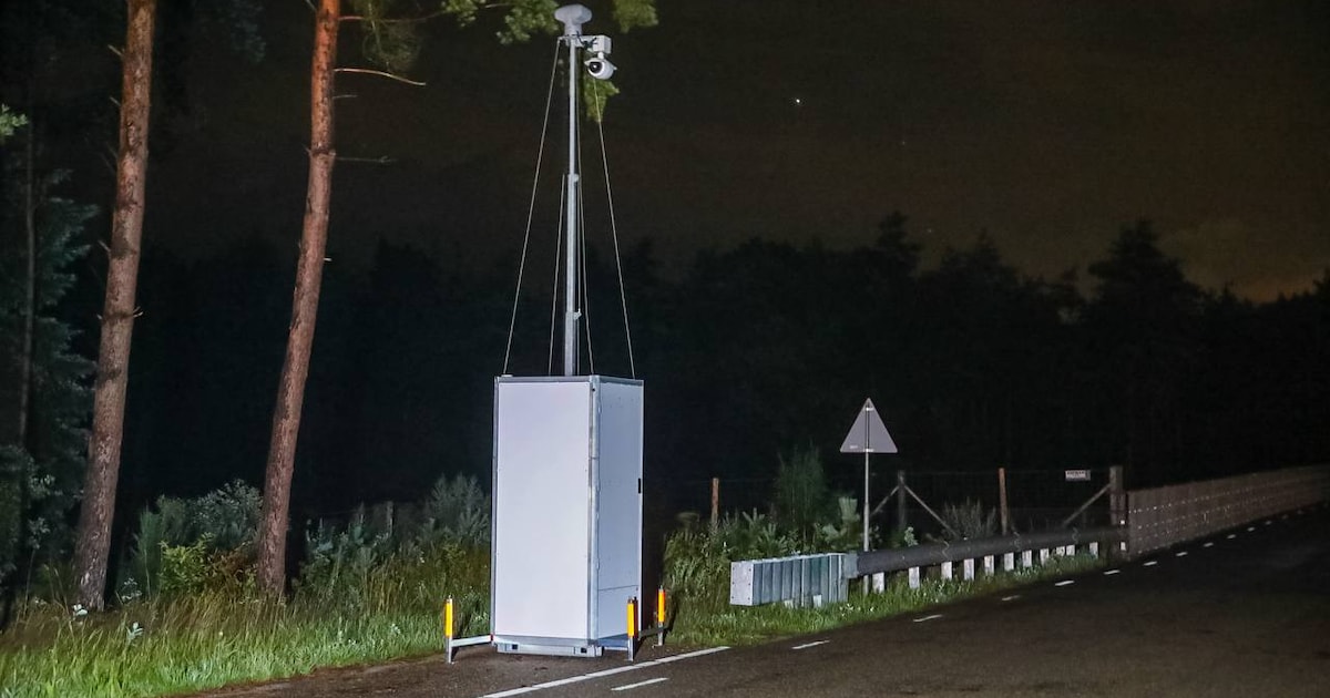 Camera’s bij viaducten over A1 en A50 bij Apeldoorn na betonblokken op snelweg