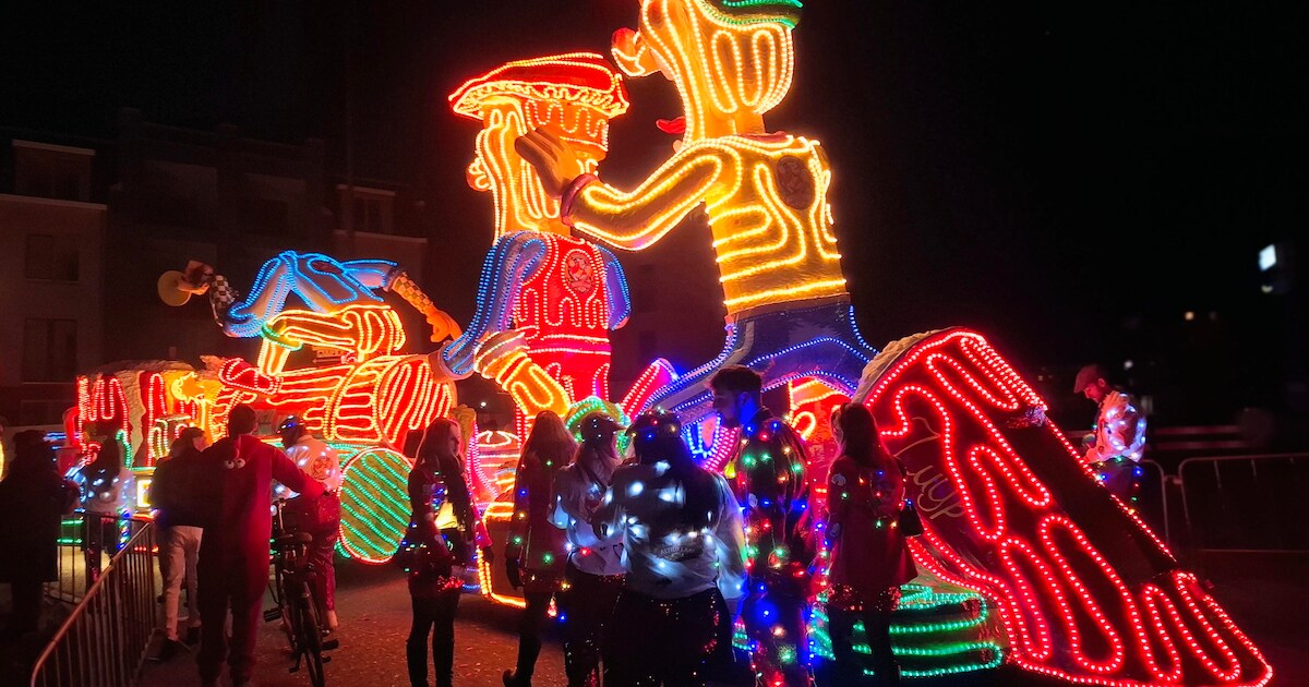Optocht verlicht Boxmeer en Gennep sluit samen carnaval af