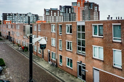 Zoon probeerde moeder thuis om het leven te brengen, zegt OM: ‘Van geluk spreken dat ze het heeft ov