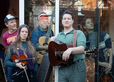 Timo de Jong en Leadbeaters staan zaterdag in café Wilhelmina, een dag na release van hun nieuwe alb