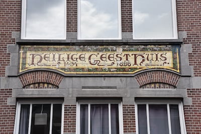 Deze Rotterdamse gevels vertellen een verhaal over vroeger en nu