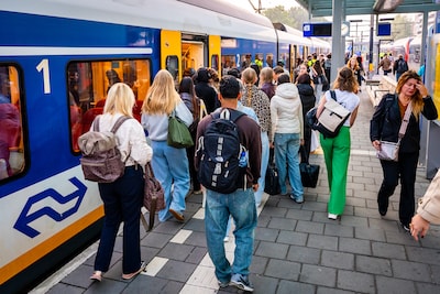 Thuiswerken of omreizen? Welk alternatief kiezen reizigers de komende negen maanden?