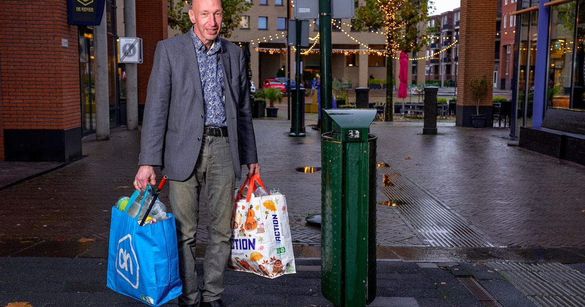Na 32 jaar werd Ton (61) ontslagen, nu redt hij zich met statiegeld: ‘Ik leef van dag tot dag’