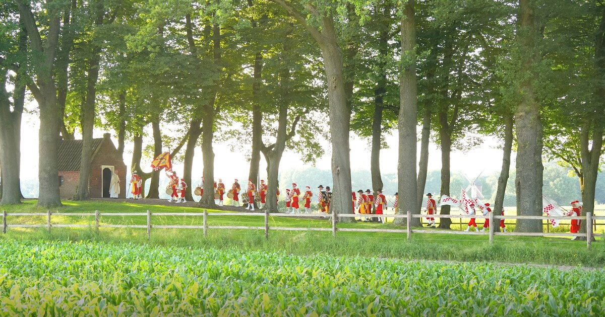 St.-Jansviering in Leenderstrijp met openluchtmis