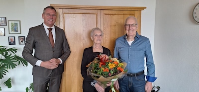 Meneer en mevrouw Van Beek-Smits vieren diamanten huwelijk in Geldrop