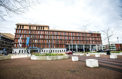 Doktersassistente die discriminatie ervoer, krijgt van rechter toch eerlijke kans op andere afdeling