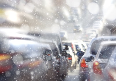 Gewonde en file op A27 na ongeluk met meerdere voertuigen: snelweg dicht