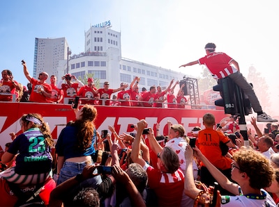 LIVE | PSV kan vandaag opnieuw kampioen worden, maar daar is nog best wat voor nodig