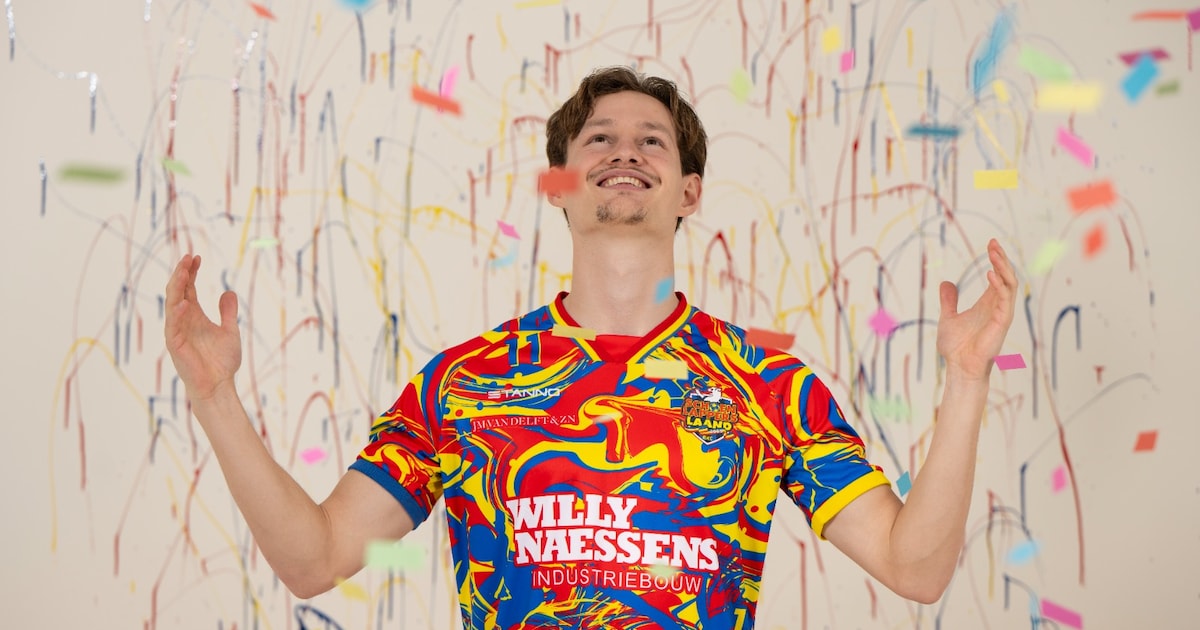 RKC presenteert zevende exemplaar van traditioneel carnavalstenue