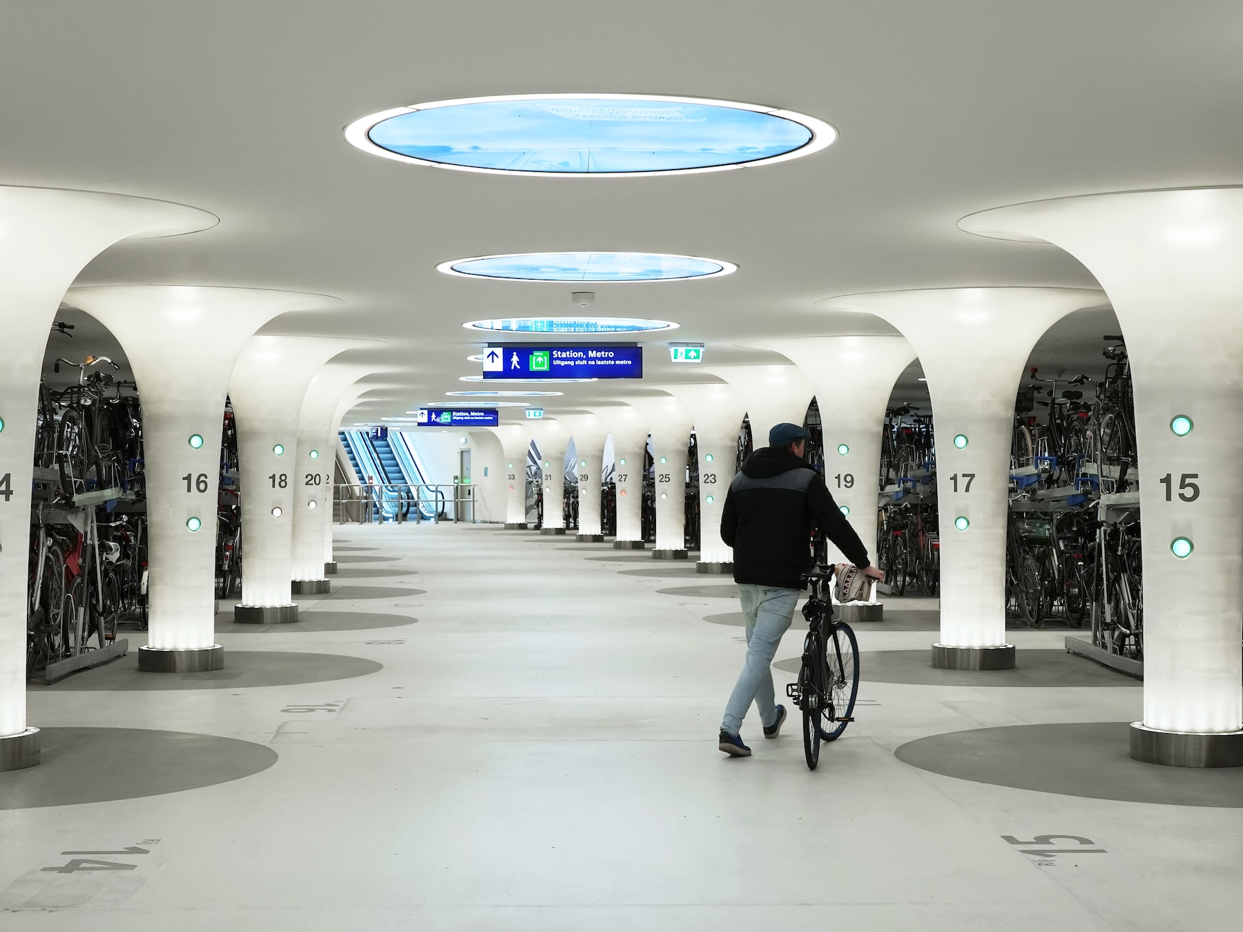 Roltrap van fietskelder onder Amsterdam Centraal had meer dan 500 storingen