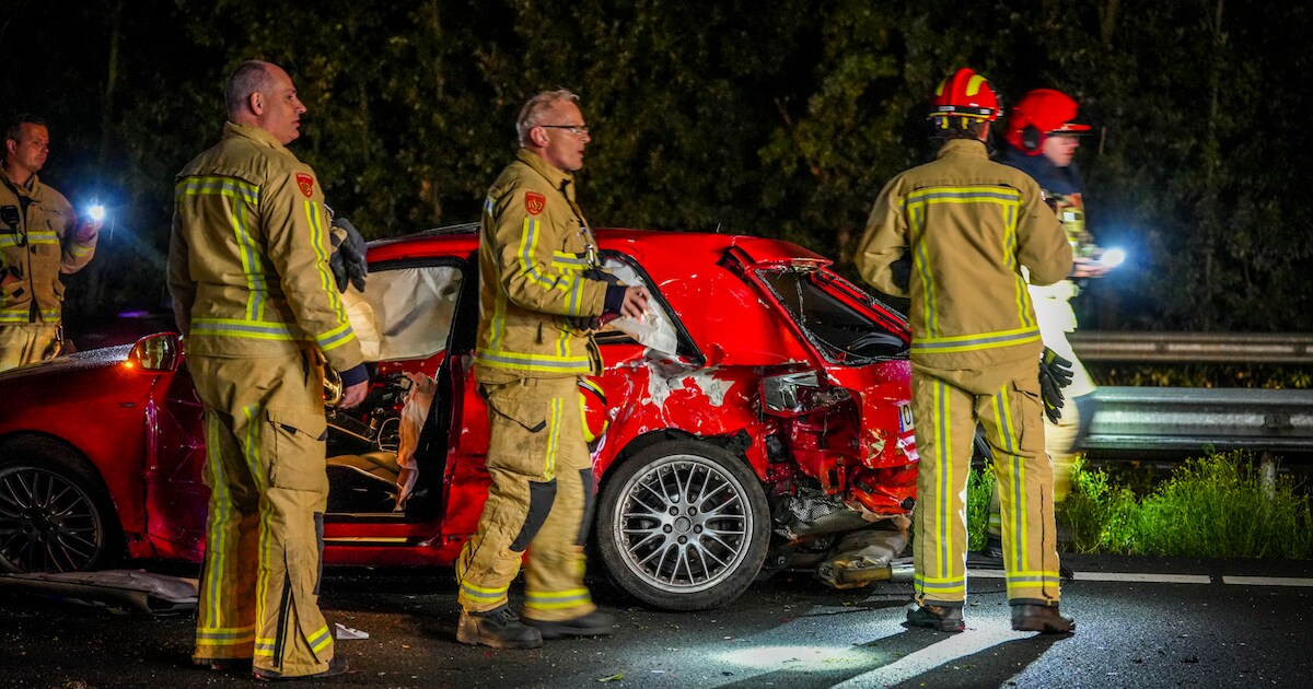 Ernstig ongeval op A2 bij Maarheeze: snelweg uren dicht