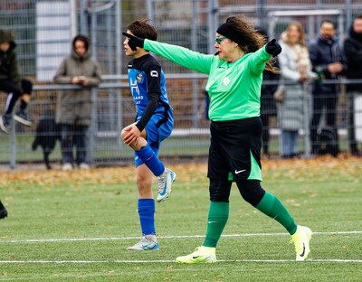 ‘K*tscheids’ Jeanneke stuurde iemand van het veld en toen begon het gescheld, van de ouders dus