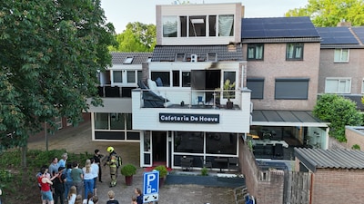 Woningbrand boven cafetaria in Rosmalen: brandweer vindt spullen voor drugsproductie