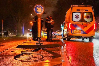 Fietser zwaargewond na aanrijding met auto, maar wie is er eigenlijk schuldig? Rechtbank moet uitslu