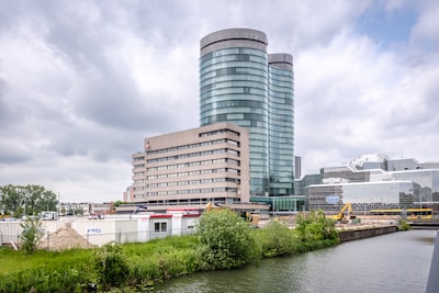 ‘Zielloos’ terrein naast iconische Rabotoren krijgt totale make-over: dit gaat er gebeuren