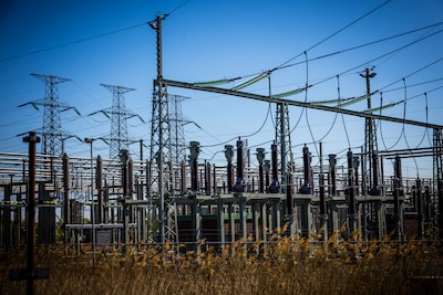 Why grid operators want to adjust electricity prices several times a day and who will feel the impact