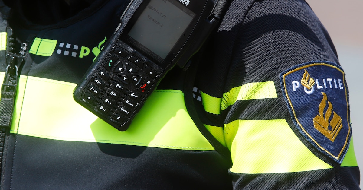 Agent schiet op verdachte bij melding over vuurwapen in Kapelle, man gewond aan arm