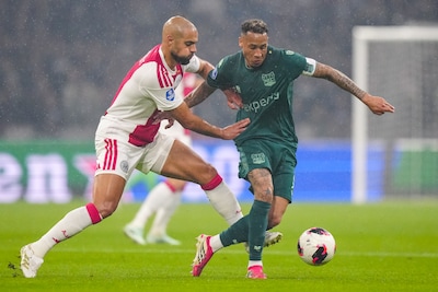 Ajax en NEC bij rust in balans in Amsterdam, Tolu mist kansen op tweede treffer