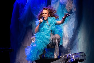 Milène brengt ode aan Céline Dion in Veenendaal