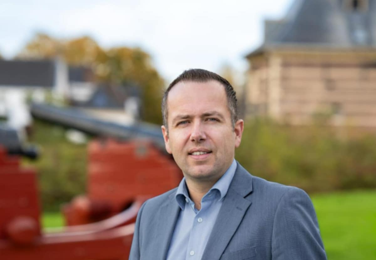 Gorcumse VVD benoemt Niels van Santen tot lijsttrekker