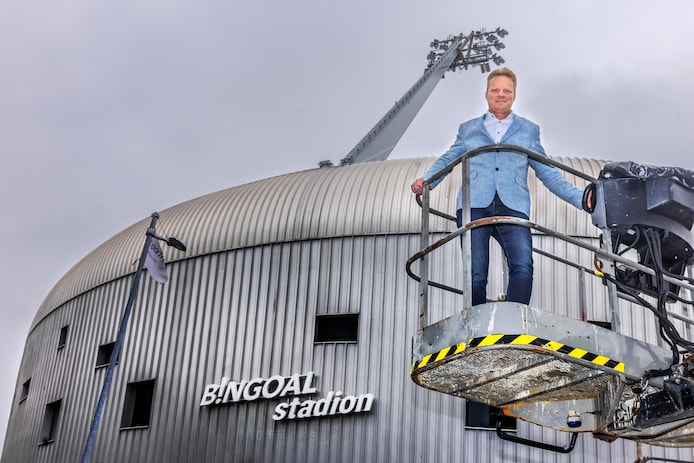 stadion-van-ado-den-haag-was-niet-bestand-tegen-extreme-wind-erik