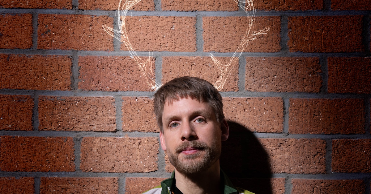 Thijs van de Meeberg speelt Baby Reindeer in Culemborg