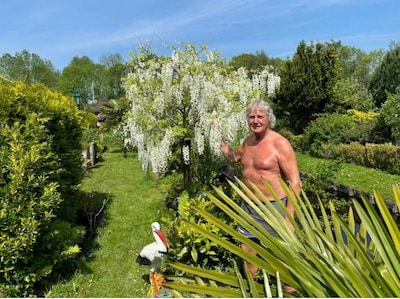 Charles is liever op zijn volkstuin dan in de tuin thuis: ‘Hier heb ik de ruimte’