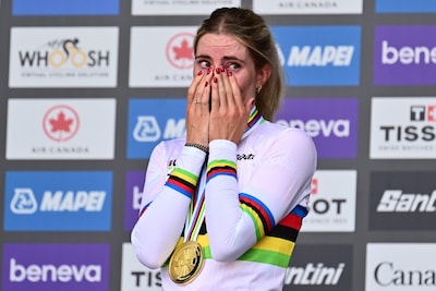 Demi Vollering ontvangt stevige boete en gele kaart na gouden WK-race