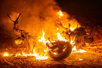 Voorbijgangers zien scooter branden in Oss, maar dan is het al te laat