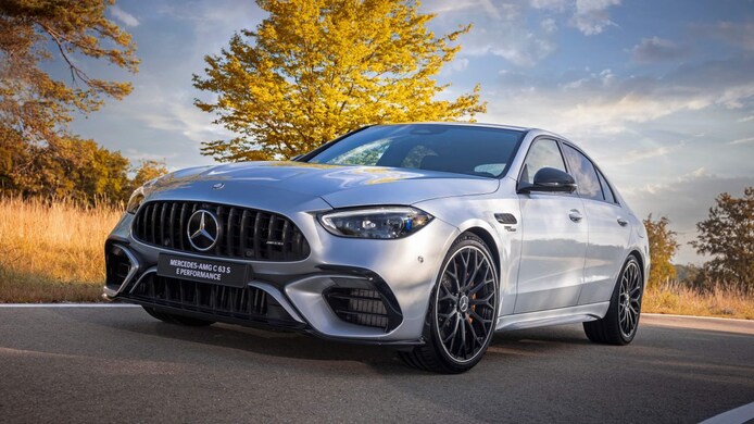 Waarom bijna niemand meer een supersnelle Mercedes AMG wil | Auto | AD.nl
